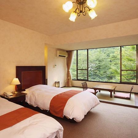 Tonosawa Quatre Saisons Hotel Hakone Exterior foto