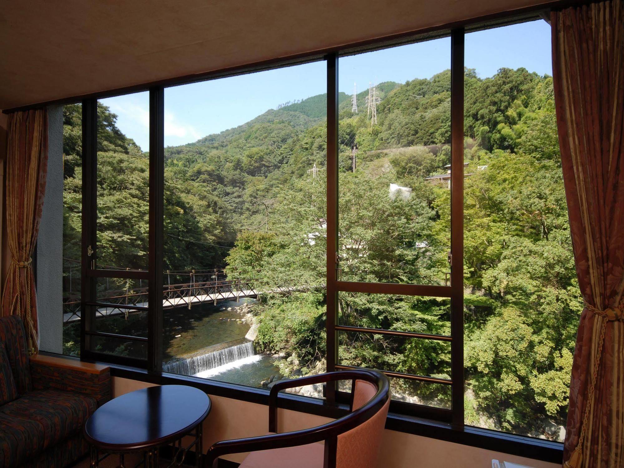 Tonosawa Quatre Saisons Hotel Hakone Exterior foto
